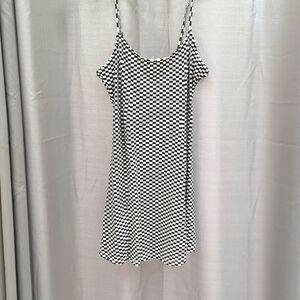 Girls or women's black and white dress